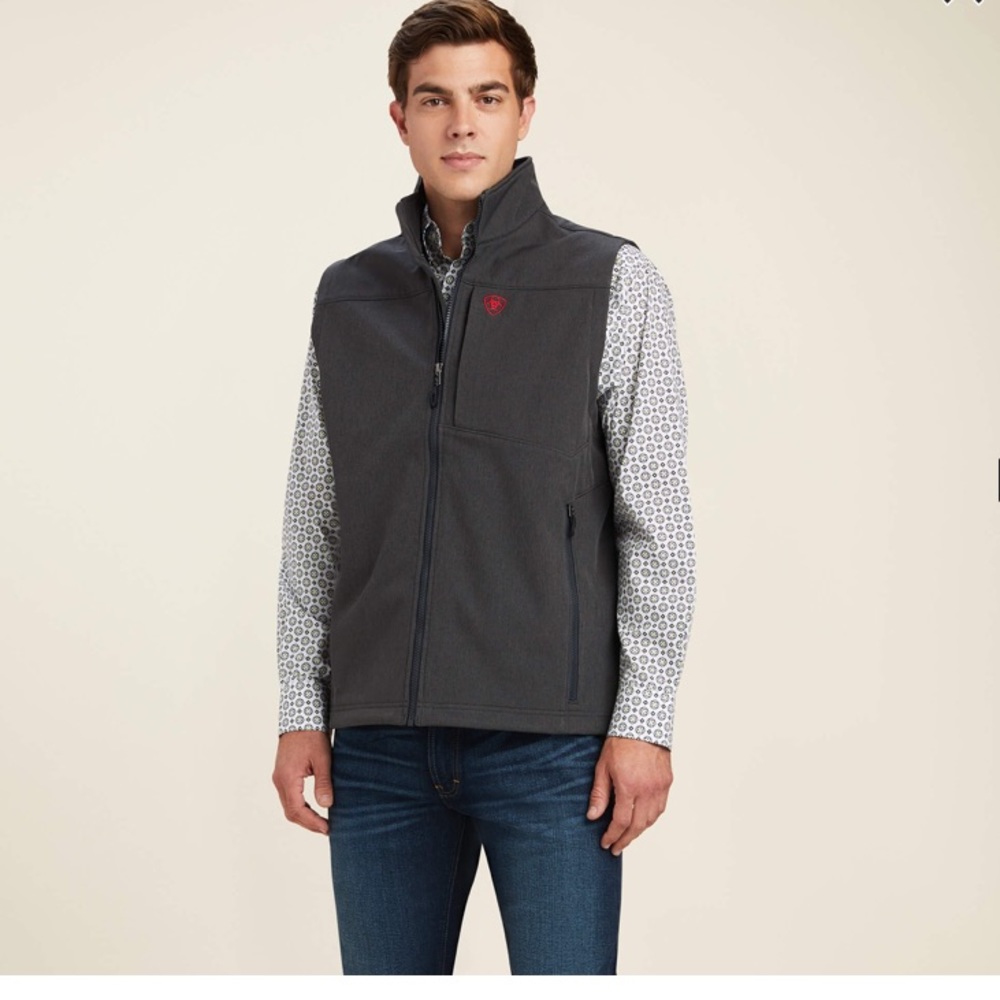 NWT Ariat Vest